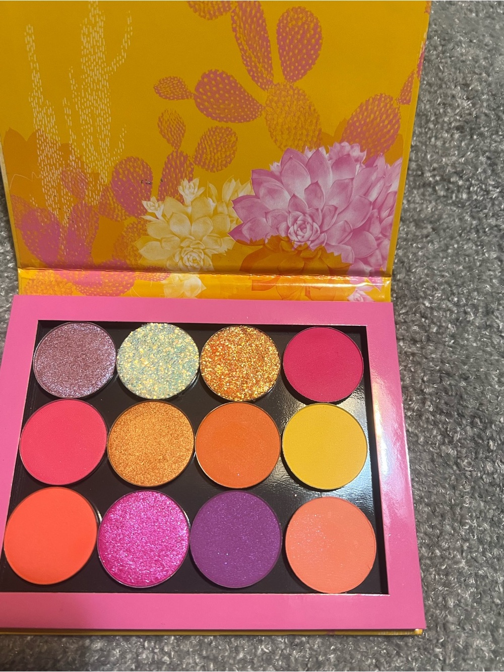 Colourpop Vibrant Eyeshadow Palette - Picture 3 of 4